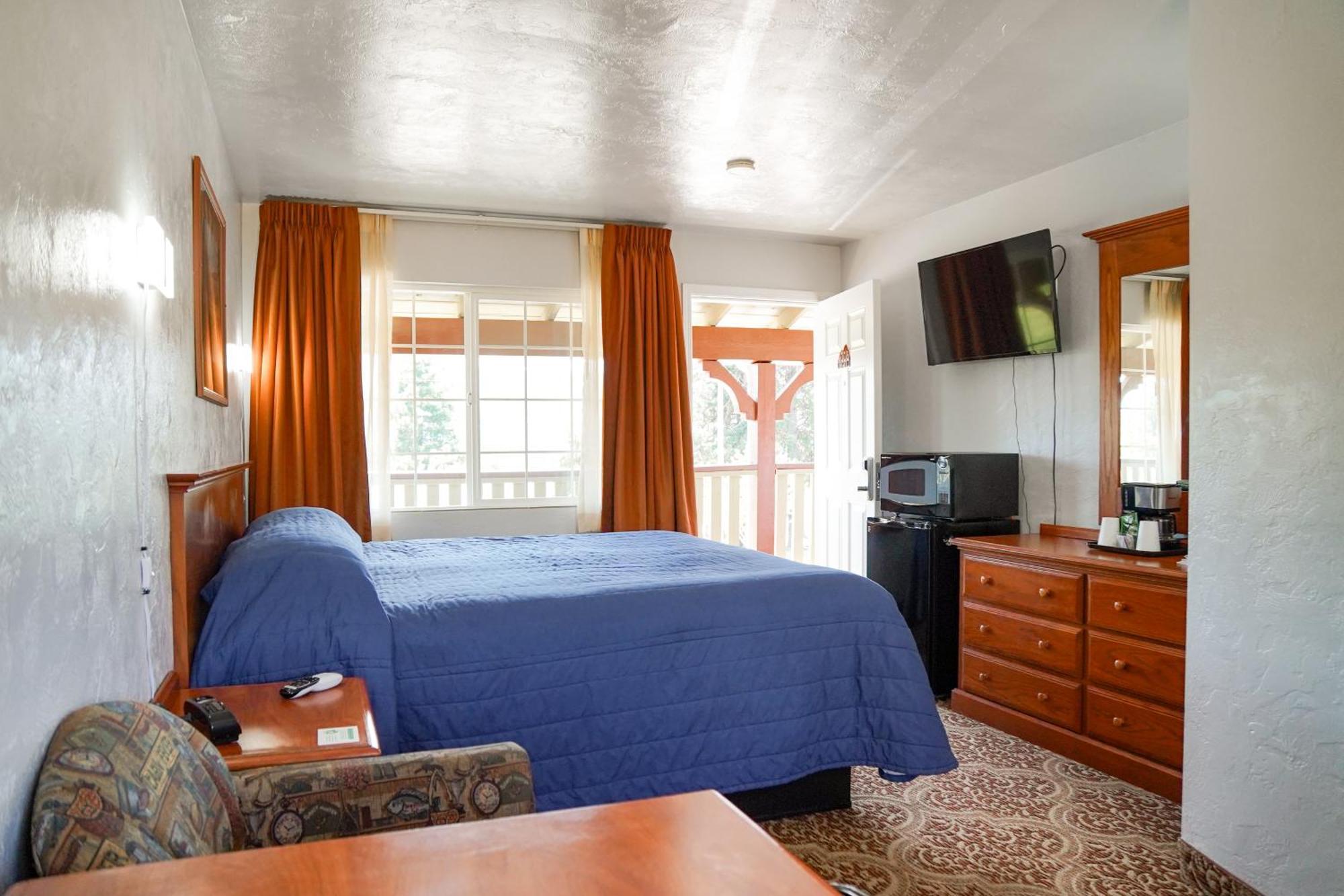 Swiss Holiday Lodge Mount Shasta Exterior foto